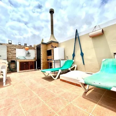 Apartamento Con Wifi, En Primea Linea Y Vistas A La Oceano, La Jaca La Jaca