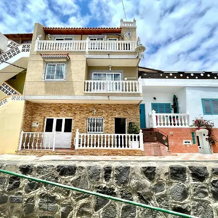 Apartamento Con Wifi, En Primea Linea Y Vistas A La Oceano, La Jaca Apartmán La Jaca